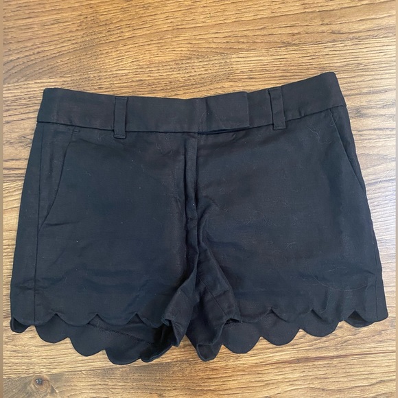 J. Crew Pants - J. Crew scalloped linen/cotton black shorts, size 0